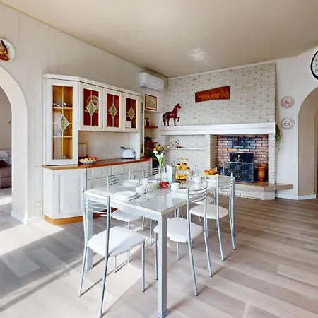 Giada Magic View